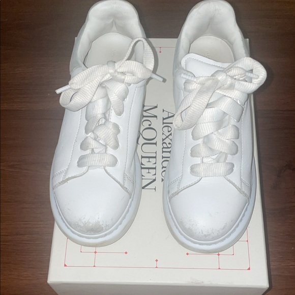 Children Alexander Mc Queen sneaker. Ok condition but overall still wearable. - Picture 2 of 4